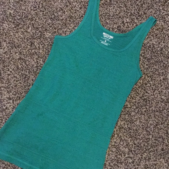 Mossimo Tank - Picture 1 of 5